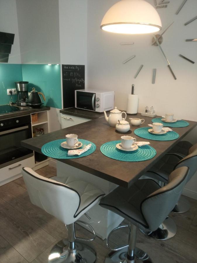 Przytulny Apartament Blisko Motlawy I Neptuna Gdansk Luaran gambar